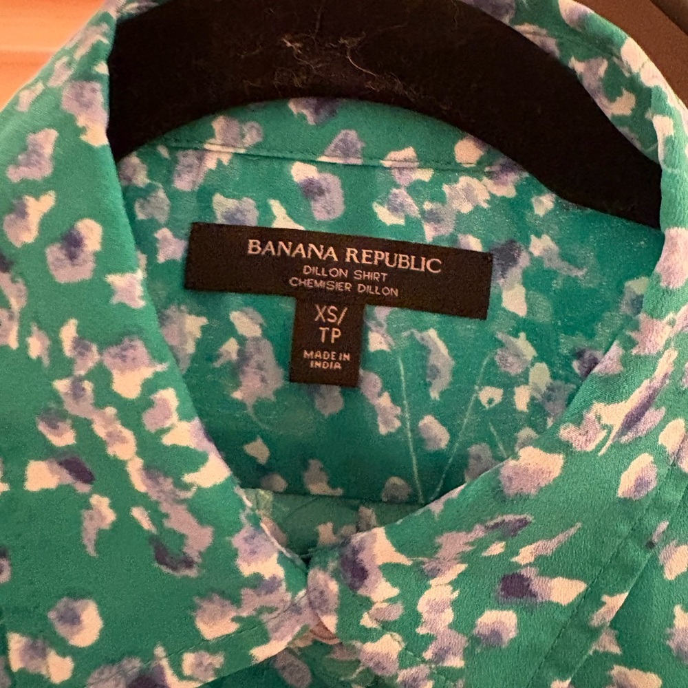 Banana Republic emerald green, lavender and White floral Patterned women Shirt